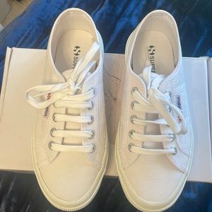Brand New. In Box. Never worn. White superga sneakers